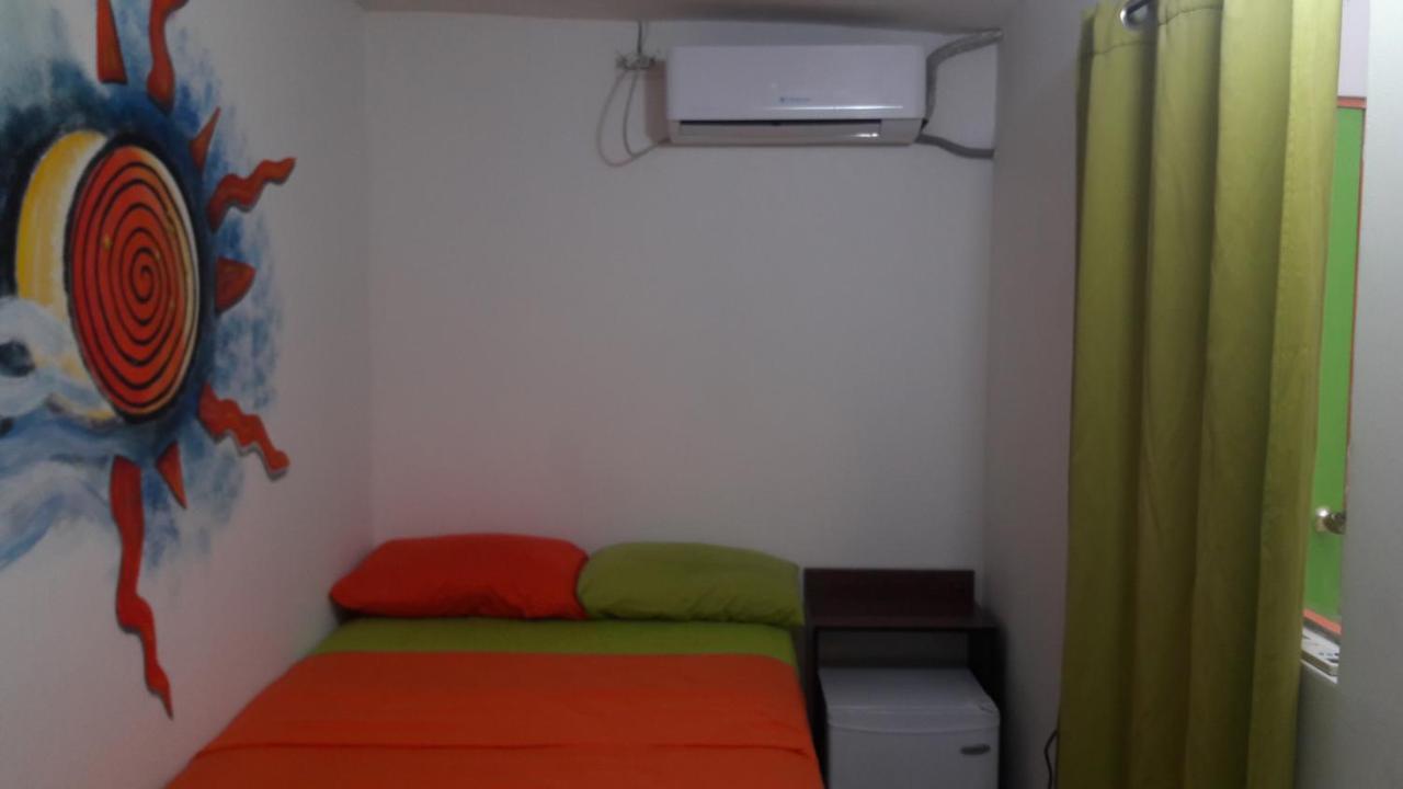 San Andres Vive Paradise Habitaciones Con Bano Privado A 80Mts De La Playa Principal Exterior photo
